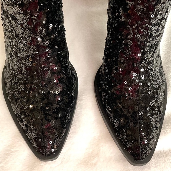 BLACK OASIS SOCIETY JEWEL KNEE HIGH SEQUIN BOOTS - Picture 4 of 15